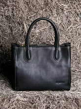 Elegant Leather Tote Bag – Women’s Full-Grain Handbag with Multiple Compartments & Shoulder Strap